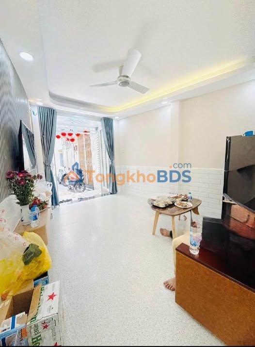 Nhà 3 Tầng 22m² Nguyễn Công Hoan, Bình Thạnh - Giá 3 Tỷ, Tặng Nội Thất