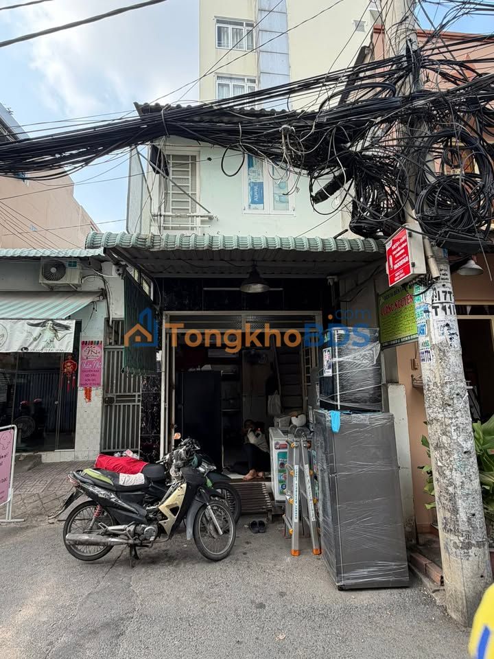 Nhà mặt tiền Quận 7 14m² 1,58 tỷ - Giá tốt hiếm có