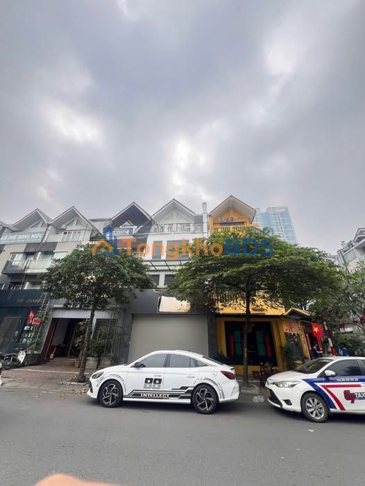 Nhà Nguyễn Chánh Cầu Giấy 96m² 85 triệu - Mặt tiền kinh doanh