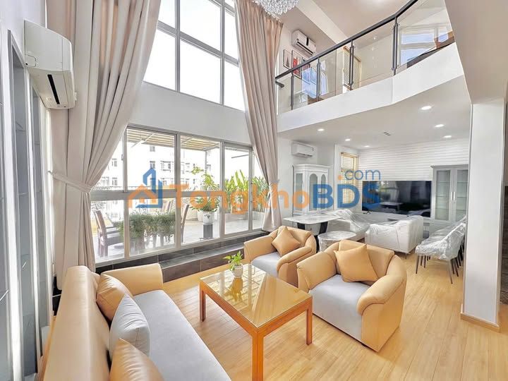 Penthouse Sky Garden Q7 350m2 giá 45 triệu - View đẹp