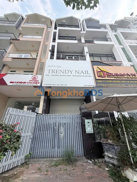 Nha mat tien Him Lam Q7 100m2/70 trieu - KD san sang