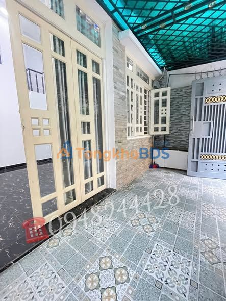 Nhà nguyên căn Lê Văn Lương - Phước Kiển 11 triệu - Sẵn sàng ở ngay