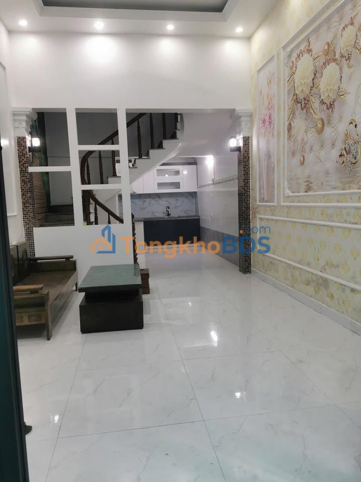 Cho thuê nhà 50m² 3 tầng đường Thiên Lôi, Hải Phòng - Sân cổng riêng