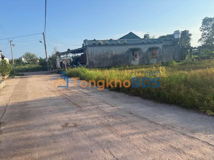 Đất nền Móng Cái 102m² giá 1 tỷ - Sổ đỏ chính chủ