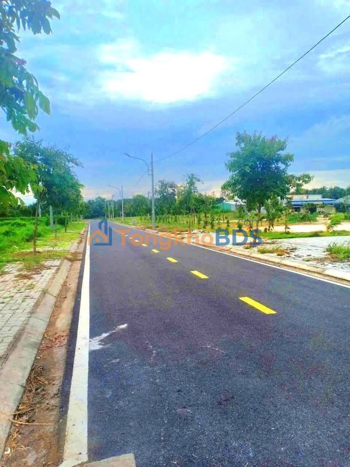 Đất thổ cư 120m² tại Bình Đại, Bến Tre - Sổ hồng sẵn, giá 570 triệu