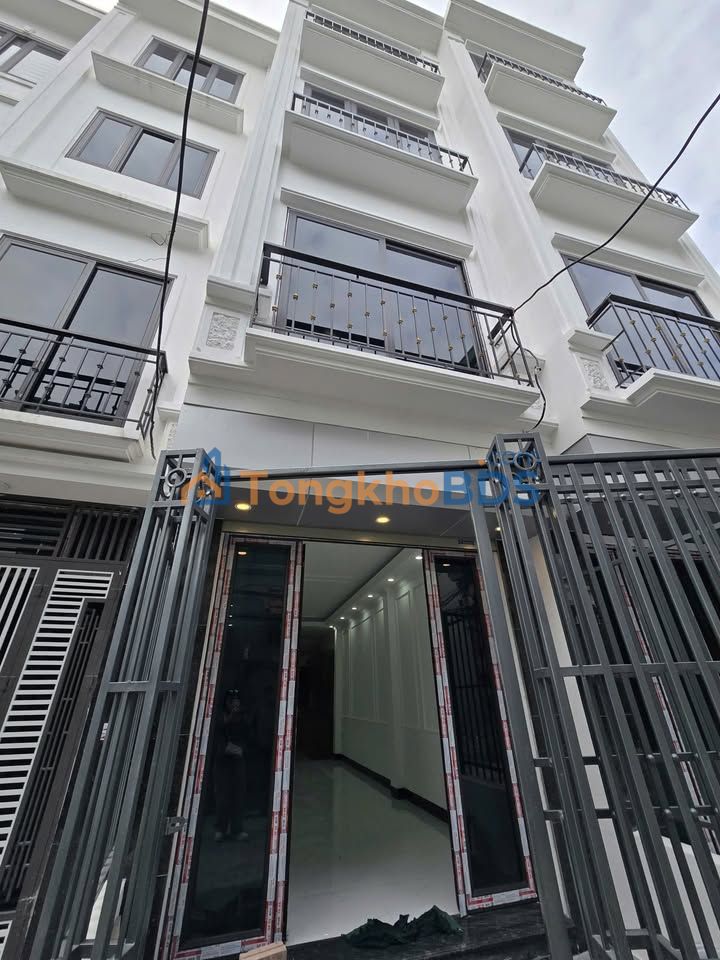 Nhà Nguyên Căn Tả Thanh Oai 36m² x 5 Tầng - Full Nội Thất, Giá 6.5 Triệu/Tháng