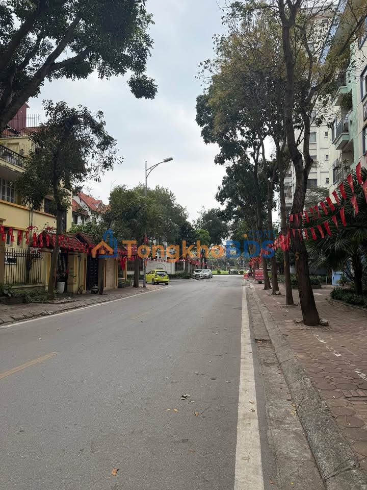 Nhà phố Việt Hưng 66m² 14 tỷ - Mặt tiền kinh doanh