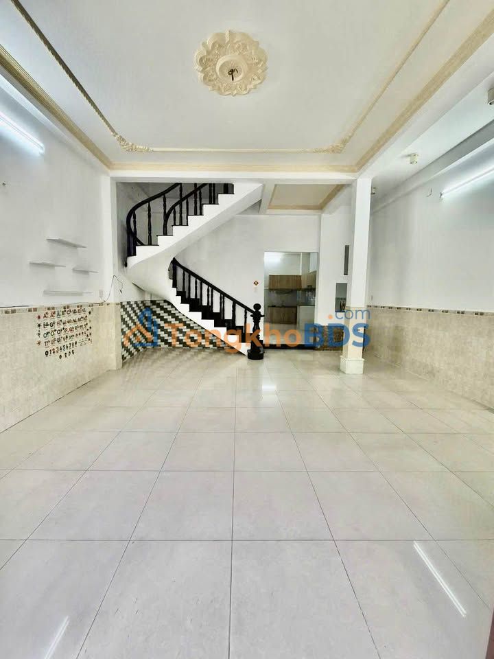 Nhà cho thuê Bình Tân 90m² 16 triệu - Ô tô vào tận nhà