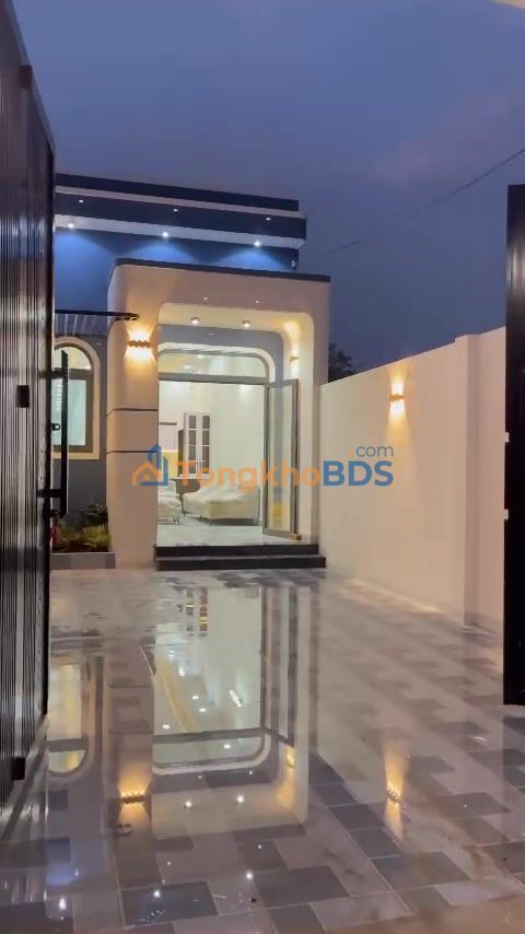 Nhà 176m² Cần Giuộc - 3PN, Sổ Hồng, Giá 2.4 Tỷ