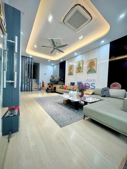 Nhà 4 Tầng Trần Hưng Đạo - Kinh Doanh Đắc Lợi, Sẵn Sàng Vào Ở Ngay!