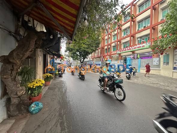 Nhà riêng Cư xá Phú Lâm A Quận 6 72m² 9 tỷ - Ô tô vào tận nhà