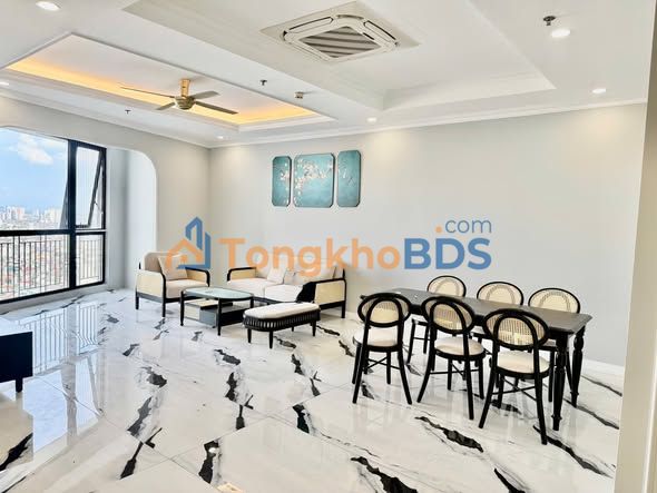 Căn hộ Royal City Thanh Xuân 131m² giá 16 tỷ - View đẹp