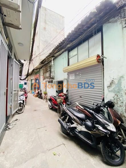 Nhà phố Bạch Mai 30m² 5 tỷ - Chính chủ, ô tô tránh