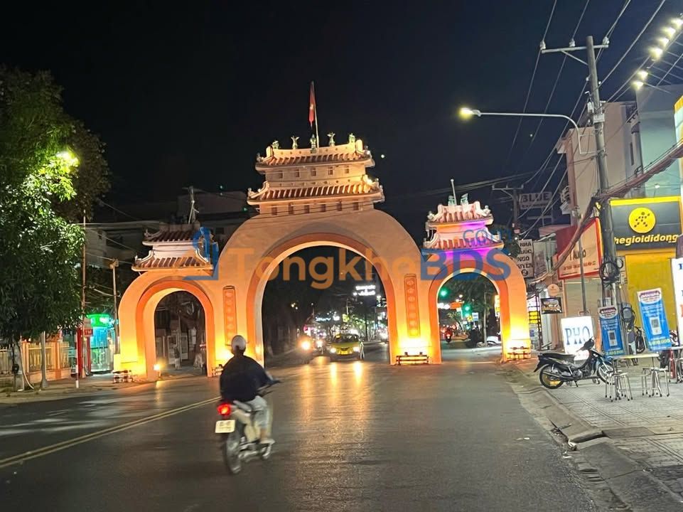 Nhà mặt tiền Nguyễn Trung Trực Rạch Giá 160m² 14 tỷ - Mặt tiền kinh doanh