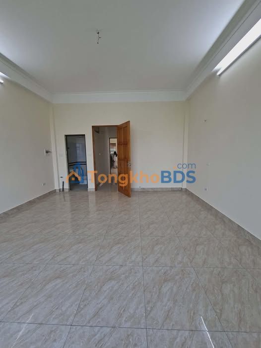 Nhà nguyên căn Yên Sở 402m² 27-35 triệu - Sẵn sàng ở ngay