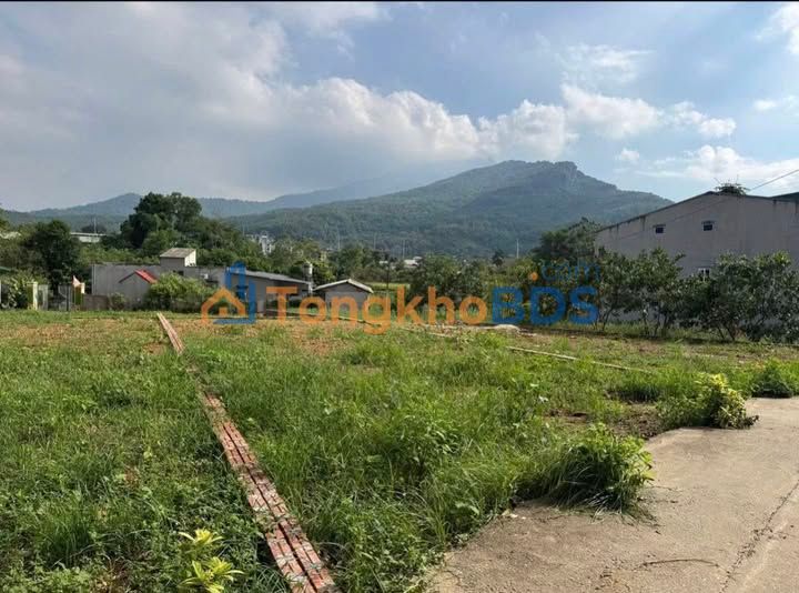 Đất nền Ba Vì 377m² giá 1 tỷ - Đường ô tô thông thoáng