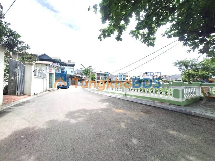 Đất Kinh Doanh 81m² View Hồ Việt Hùng, Đông Anh - Giá 6 Tỷ