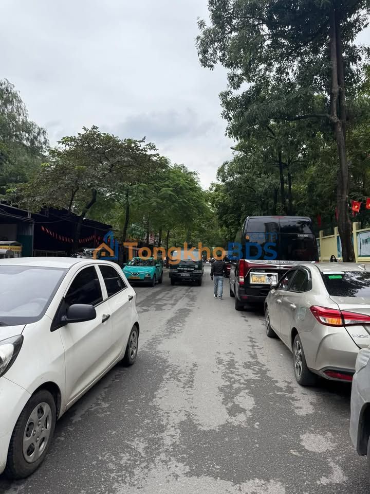 Nhà riêng Trần Quốc Vượng Cầu Giấy 46m² thỏa thuận - Ô tô vào tận nhà