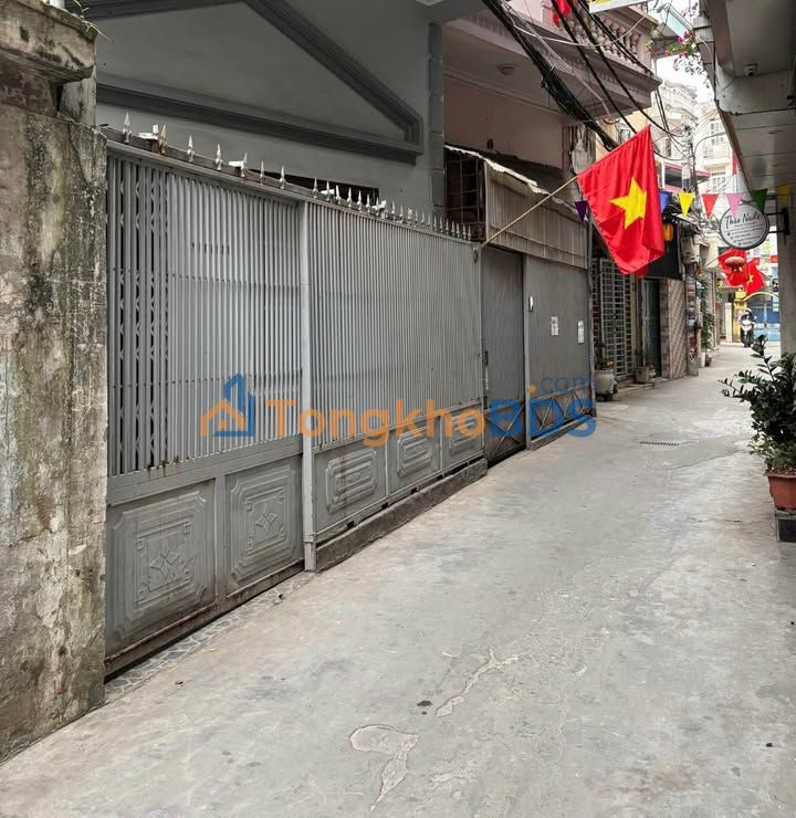 Nha Hang Kenh Hoang Van Thu 55m2 4.5 ty - Chinh chu o ngay