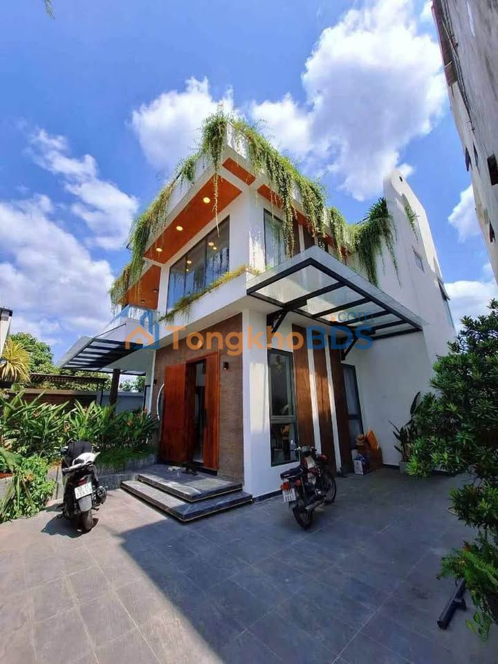 Townhouse Thới Tam Thôn Hóc Môn 384m² 14 tỷ - Ô tô vào nhà
