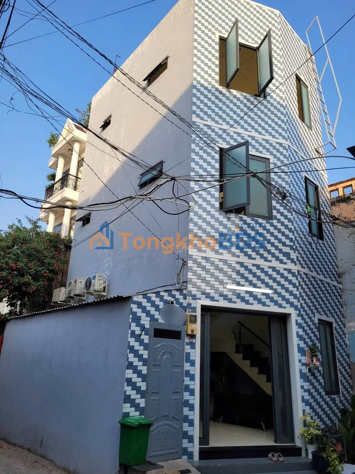 Nhà 3 tầng Thủ Đức 46m² giá 4.1 tỷ - Chính chủ bán