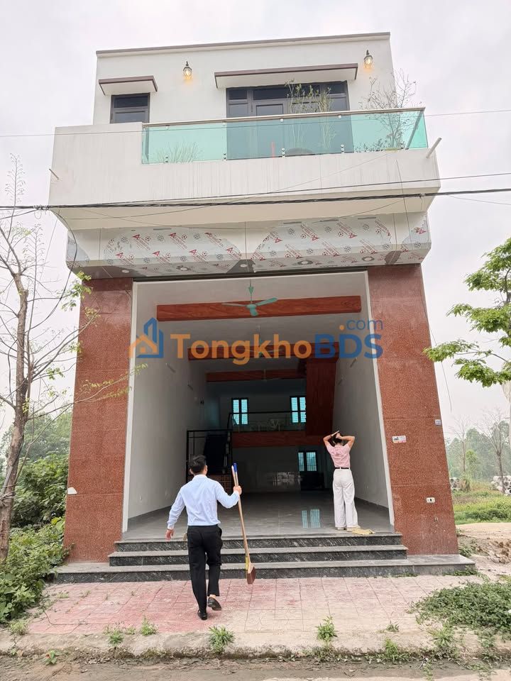 Nhà Định Trung Vĩnh Yên 117m² - Full nội thất gỗ