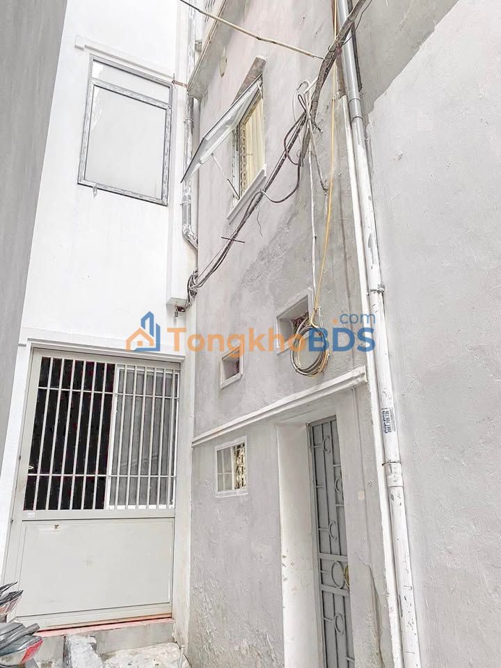 Nhà nguyên căn 18m² Tôn Đức Thắng 2,5 triệu - Sẵn sàng ở ngay