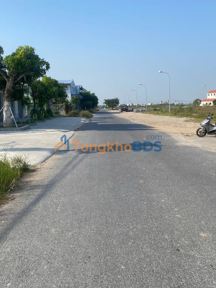 Nhà tái định cư Quang Lịch 100m² 1,5 tỷ - Ô tô vào tận nhà