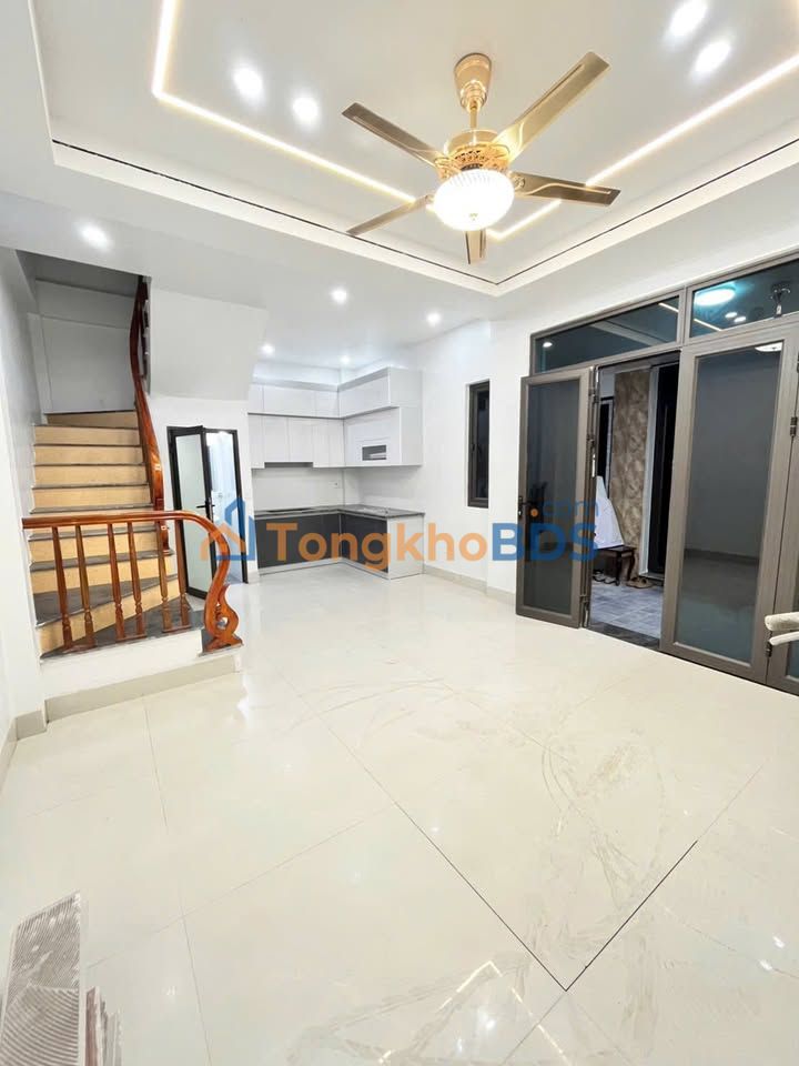 Nhà 3 tầng Bùi Sĩ Tiêm 35m² 1 tỷ - Chính chủ bán