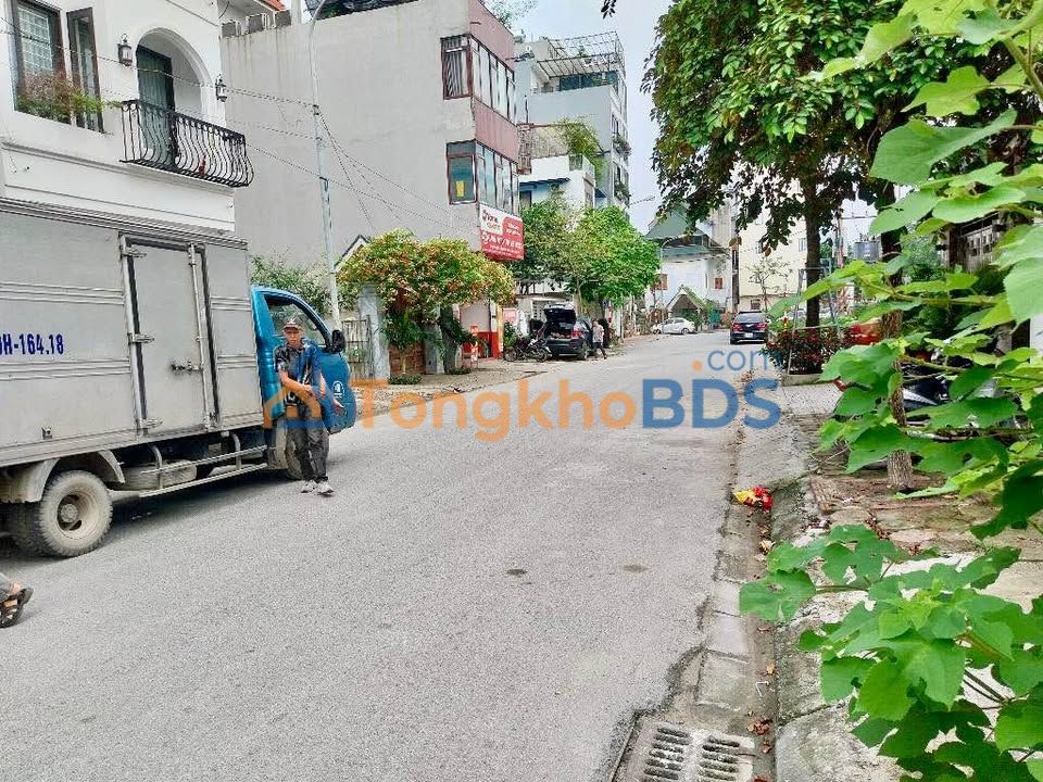 Đất nền Ngô Xuân Quảng 102m² giá 16.9 tỷ - Sổ đỏ chính chủ