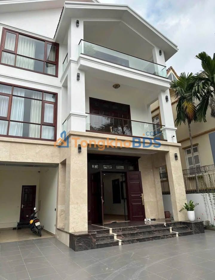Townhouse Vũng Đâng Bãi Cháy 300m² 2 tỷ - Ô tô vào tận nhà