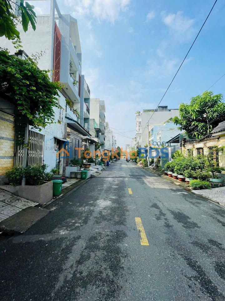 Nhà riêng Hiệp Bình Phước Thủ Đức 76m2 10.2 tỷ - Oto vao tan nha