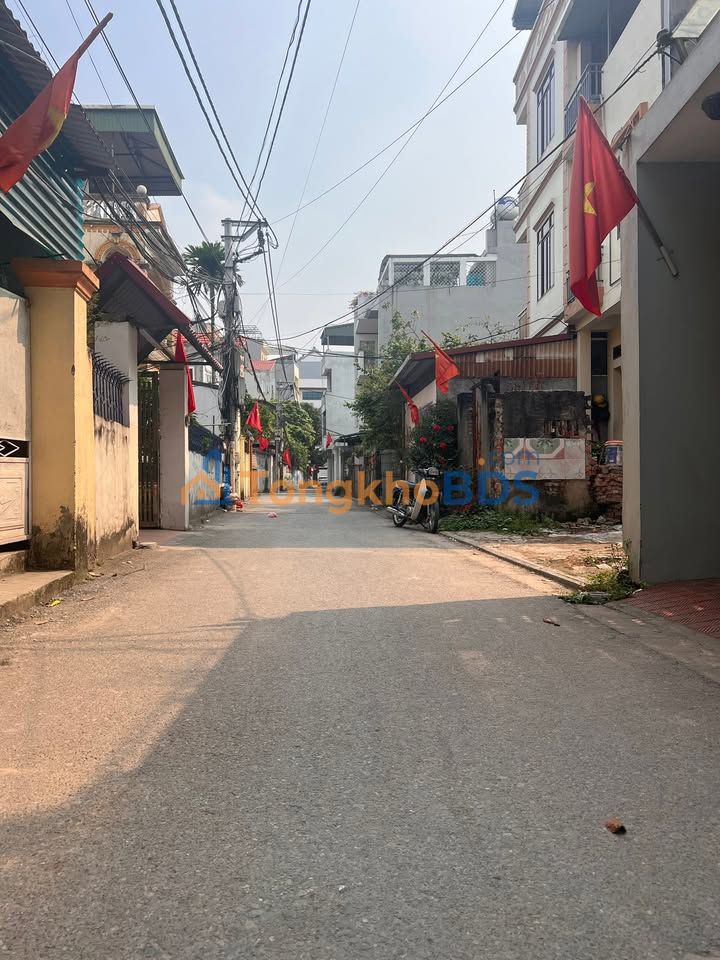 Nhà Giang Biên 137m² - Ô tô tránh, Mặt tiền 6.6m - 16 Tỷ