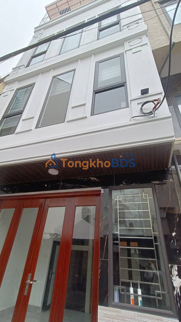 Nhà phố Việt Hưng 40m² giá 10.5 tỷ - Ô tô vào tận nhà