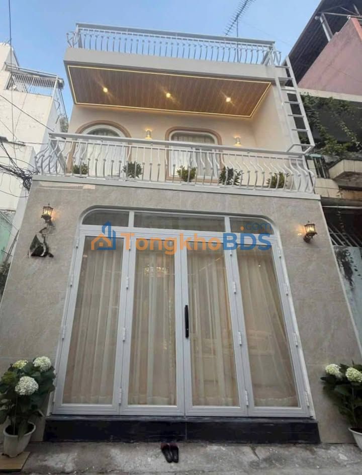 Nhà Đẹp Hẻm Thông Lạc Long Quân, Tân Bình - 6.8 Tỷ, 62m², Sẵn Sàng Ở Ngay