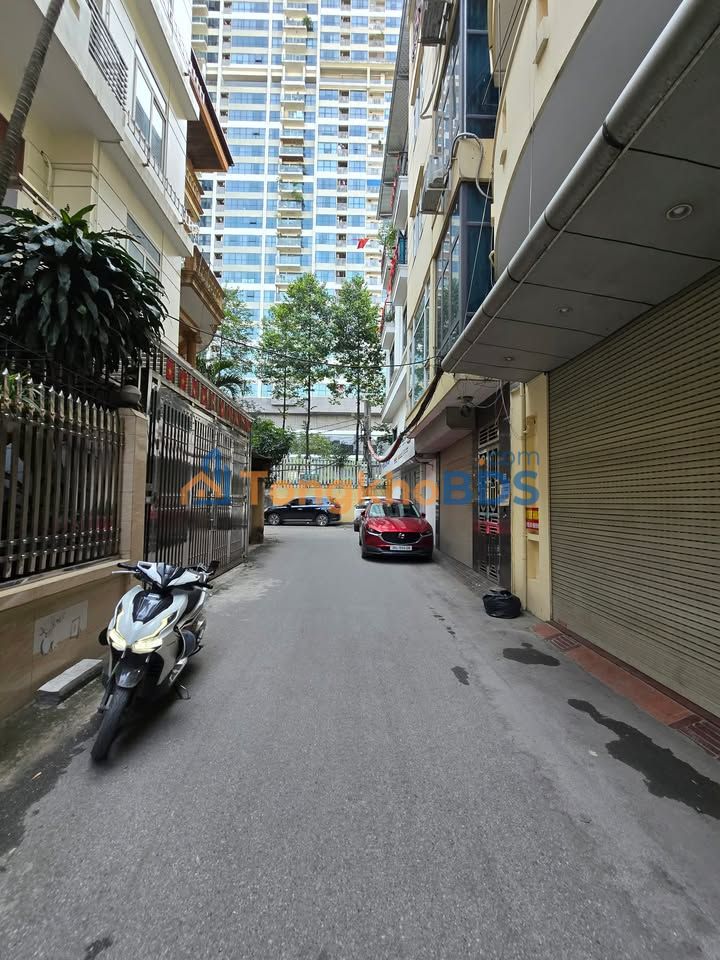 Nhà Khuất Duy Tiến Cầu Giấy 60m2 2 tỷ - Ô tô vào nhà