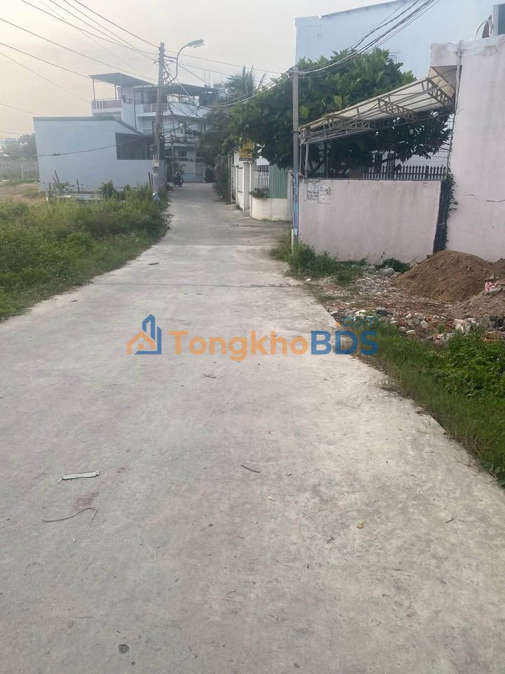 Đất nền Phú Trung Tân Phú 98m² 2.45 tỷ - Đường to ô tô