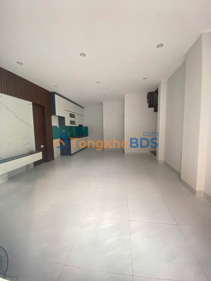 Nhà riêng Di Trạch Hoài Đức 40m² giá 5 tỷ - Ô tô vào tận nhà