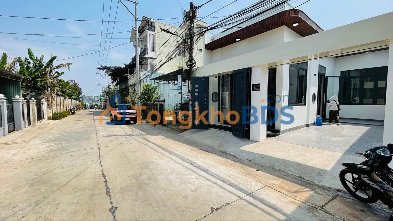 Nhà riêng Pleiku Phù Đổng 116m2 3.3 tỷ - Ô tô vào tận nhà