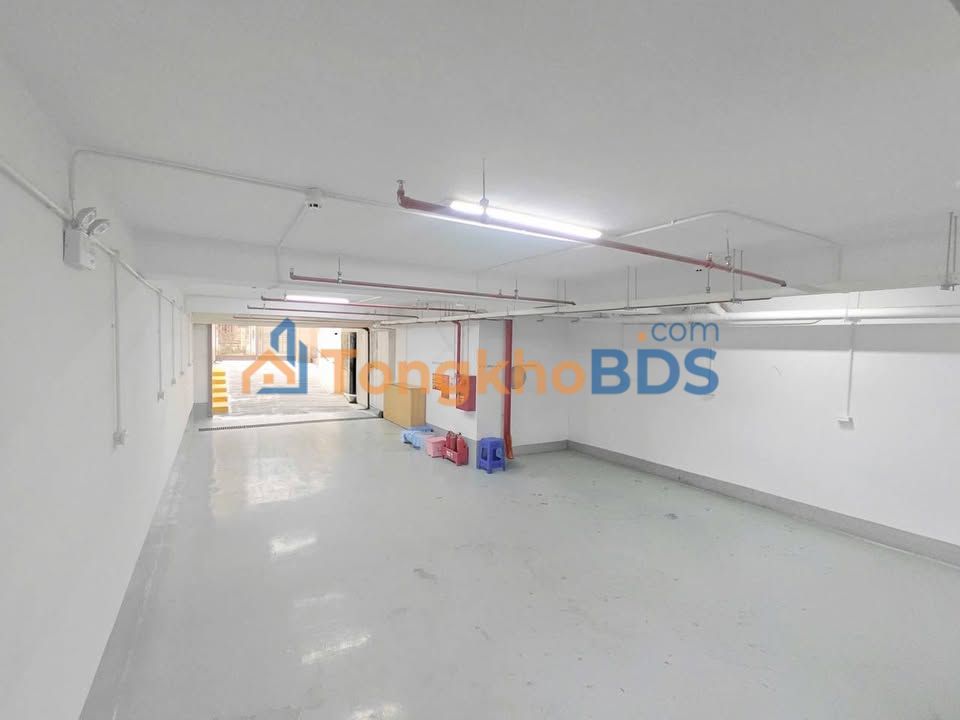 Văn phòng Phú Viên 150m² 20 triệu - Vị trí trung tâm