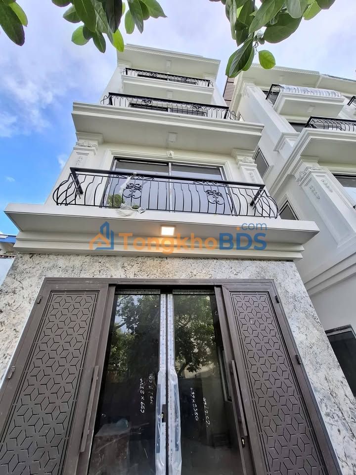 Nhà Long Biên 36m2 thỏa thuận - Sẵn sàng ở ngay
