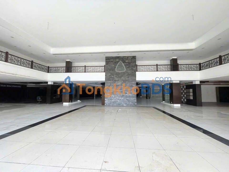 Kho xưởng QL5 Long Biên 4000m² 576-768 triệu - Hoạt động ngay