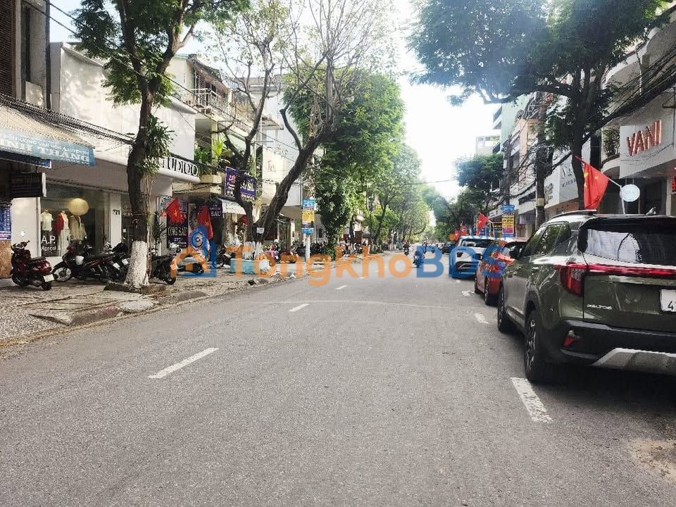 Nhà 3 tầng Hoàng Diệu Hải Châu 126m² 31,6 tỷ - Ô tô vào tận nhà