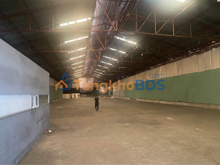 Kho xưởng Quận 8 3.340m² giá 367 triệu - Hoạt động ngay