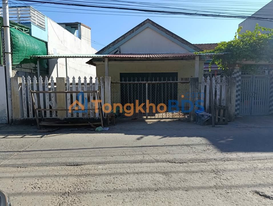 Nhà mặt tiền Minh Đức 240m² 3,5tr - Mặt tiền kinh doanh