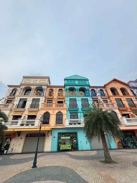 Nhà phố Đại Lộ Bốn Mùa OCP3 96m² 18.1 tỷ - Mặt tiền kinh doanh