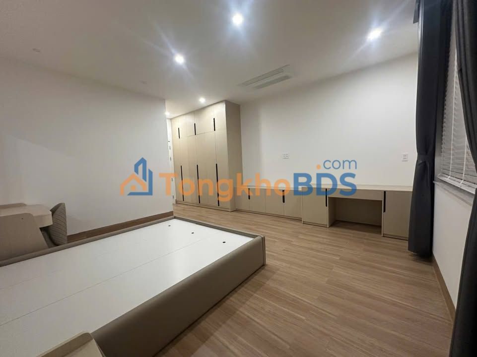 Phong cho thue Chinh Huu Son Tra 30-40m2 6-8 trieu - San sang o ngay