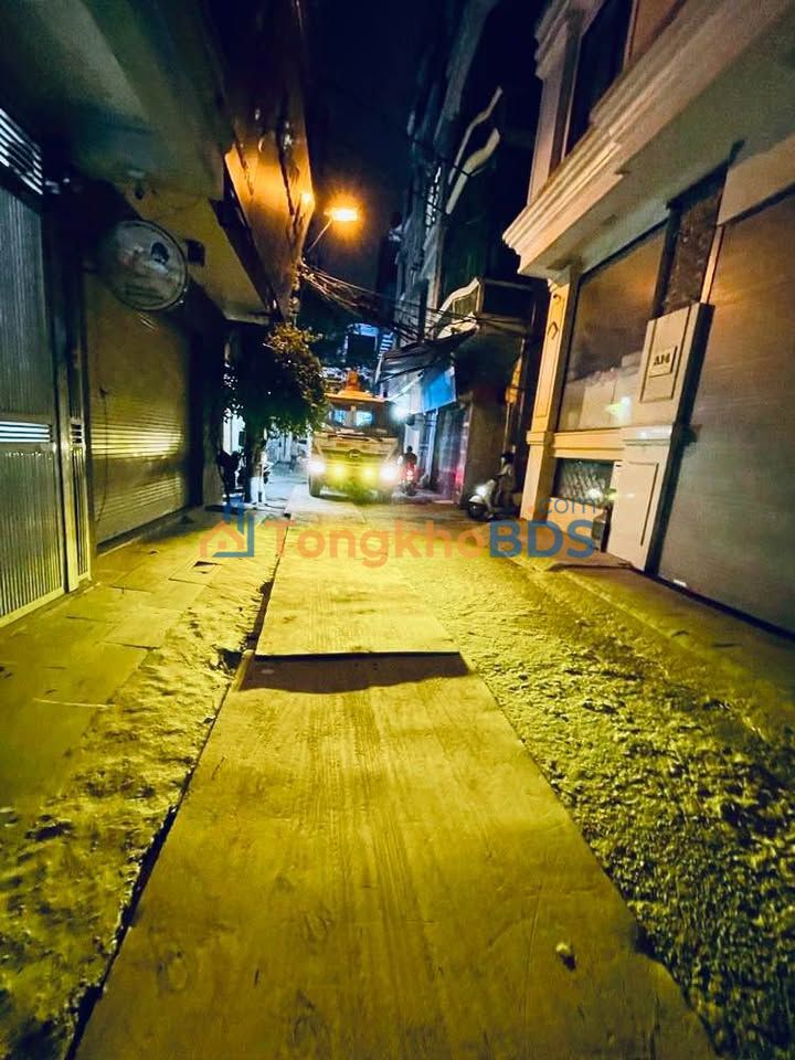 Townhouse Mai Dịch 40m² 9 tỷ - Ô tô vào tận nhà chờ chủ mới