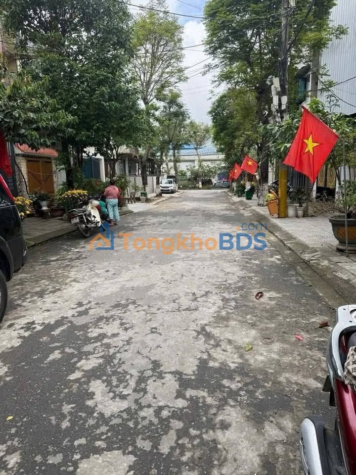 Nhà Phó Đức Chính Sơn Trà 200m² giá đầu tư - Ô tô vào tận nhà