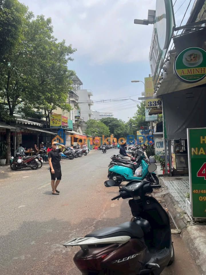 Nhà mặt tiền Lê Thị Hồng Gò Vấp 100m² 20tr - Mặt tiền kinh doanh